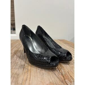 Stuart Weitzman Plainfield Peep Toe Pumps Black Size 6.5